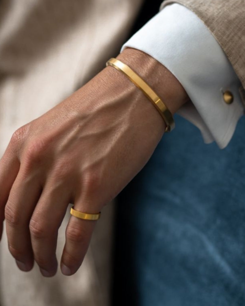 The Old Money Style Code™ | Cuffia Core